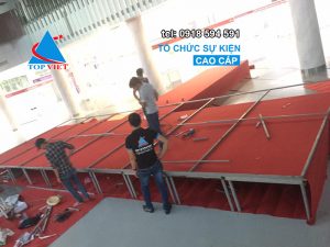 cho thue san khau catwalk